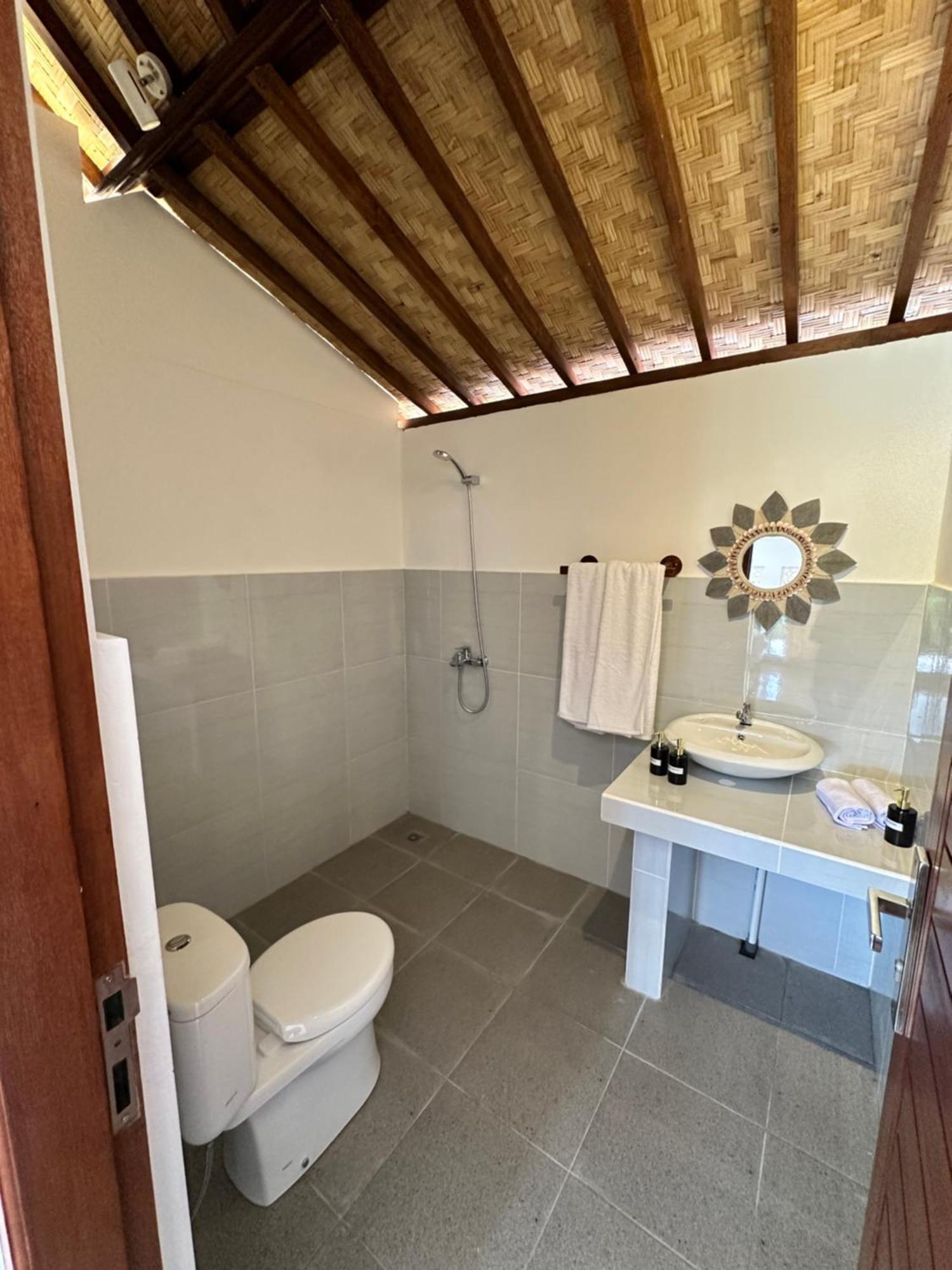 D'Janu Homestay Sidemen  Extérieur photo