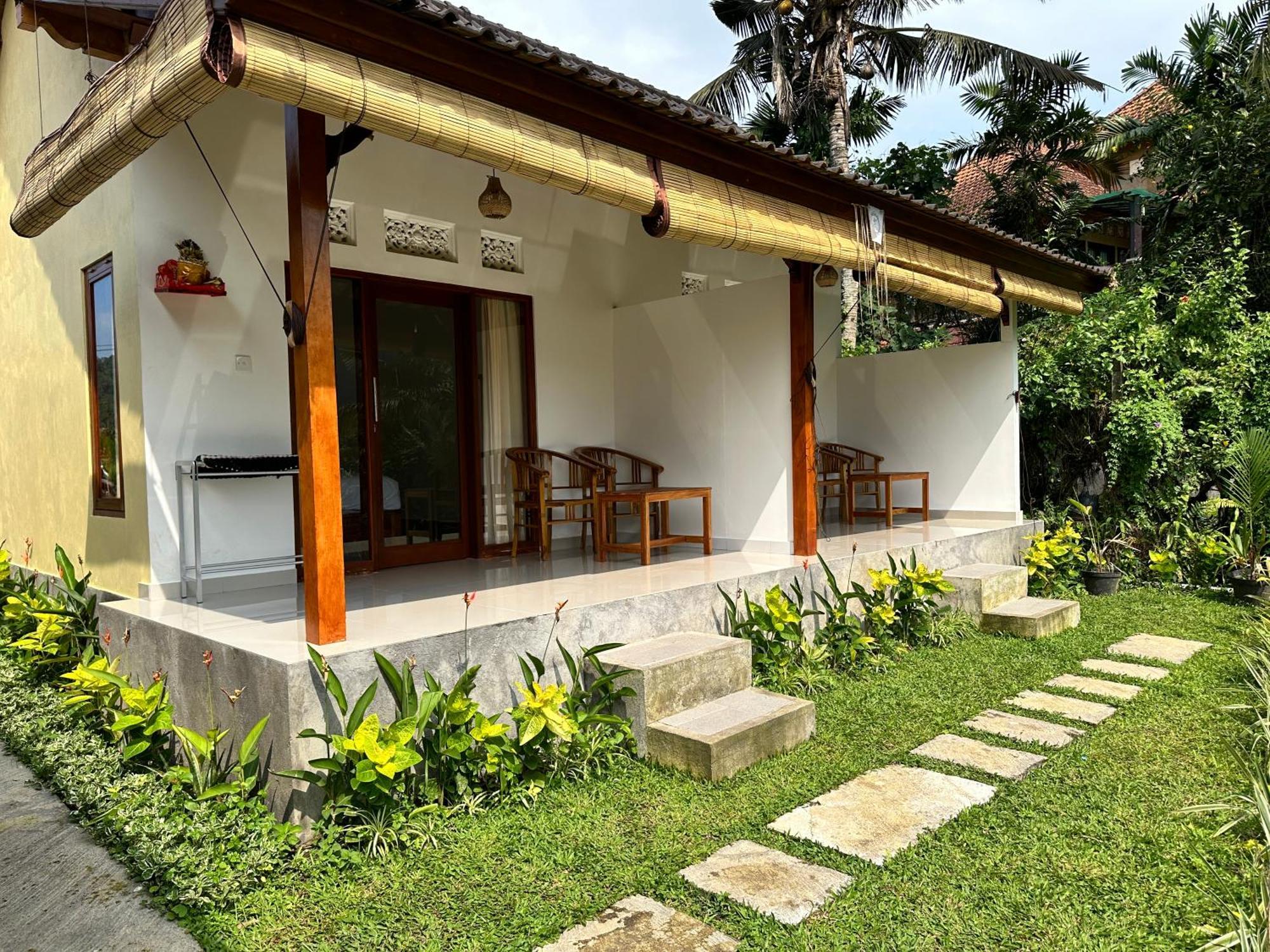 D'Janu Homestay Sidemen  Extérieur photo